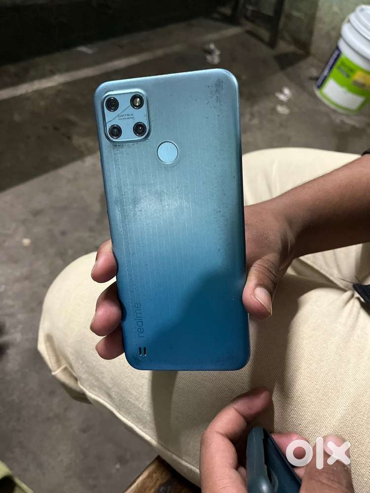 Realme c25-y 4gb ram and 64 memory