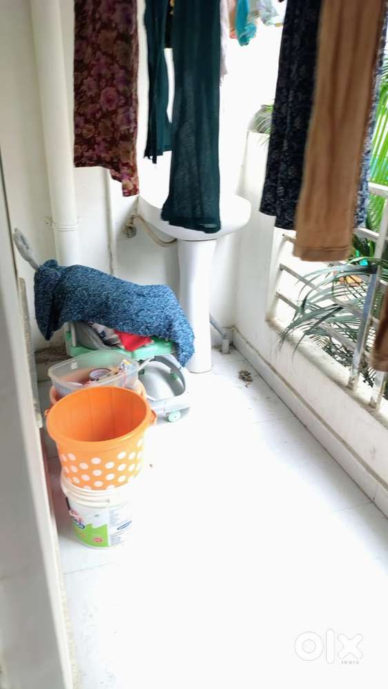 Sharing flat for working womens