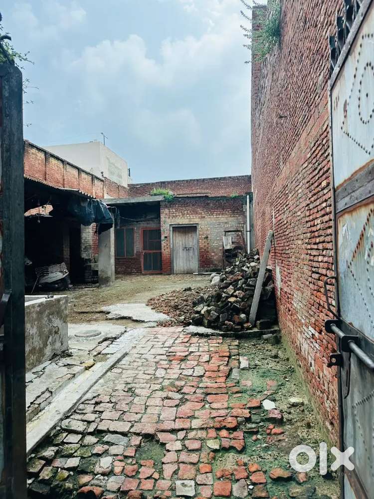 Killa Mohala near Krishan temple and adv malhotra house