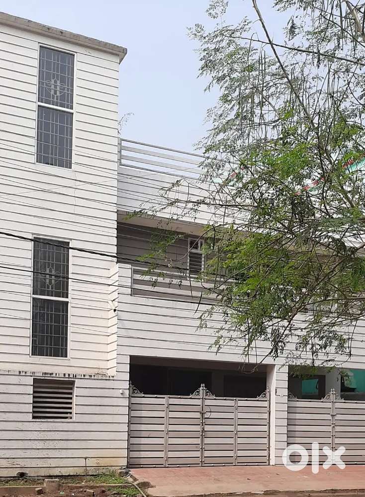 Tastefully designed 1bk penthouse