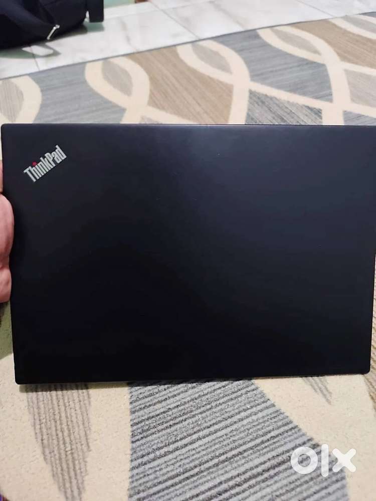 Lenovo x390 16gb ram i5 8th gen