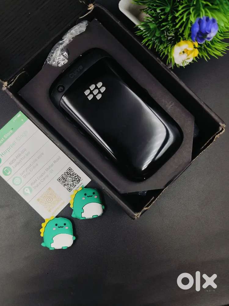 BLACKBERRY CURVE 9320 - BOX PACK MEW DEVICE WITH GENUINE BILL.