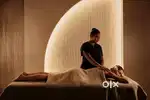 Spa therapist