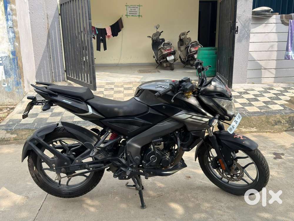 Bajaj pulsar ns125