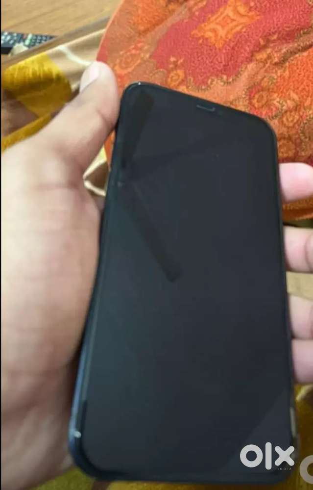 Get iphone 12 refurbished at genuine price in your budget