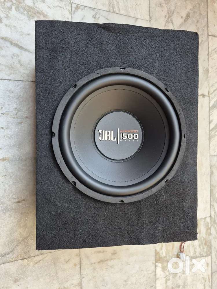 JBL SUB WOOFER