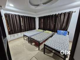 PG IN NERUL EAST FULLY FURNISHED AC/NON AC BOTH AVAILABLE
