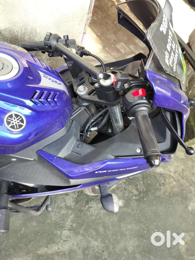 Yahama R15 V3 S model is on sale