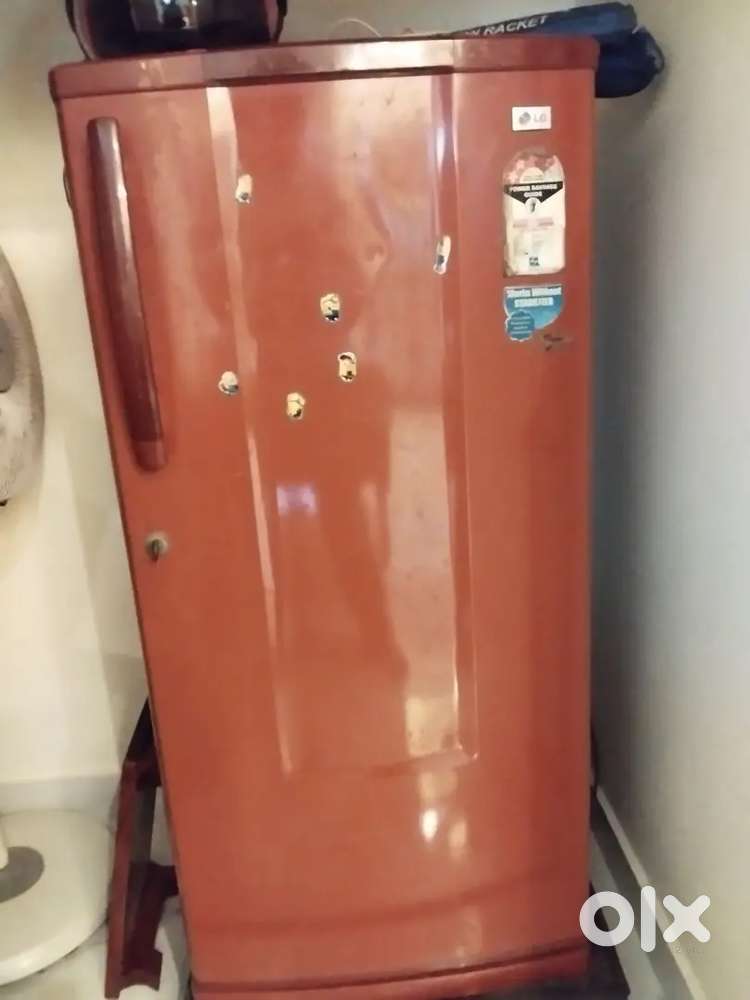 L G Fridge 4star  good working condition no complaint