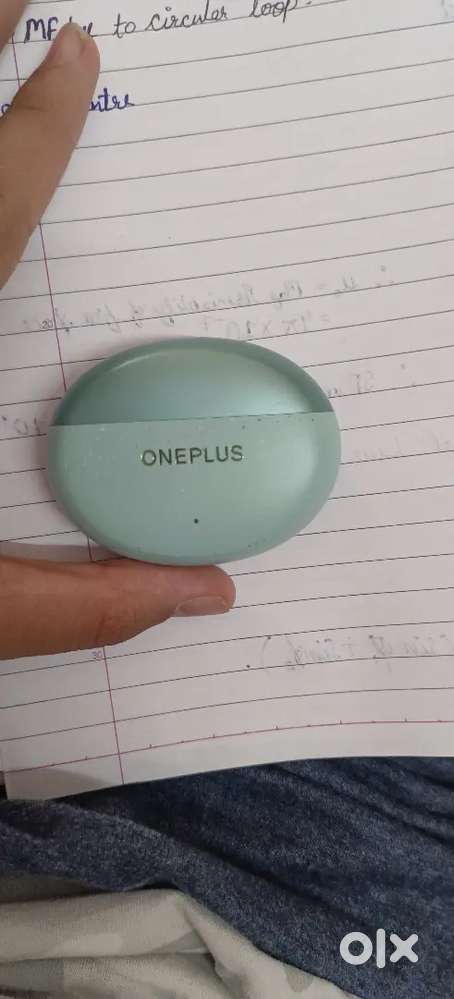 OnePlus nord buds 3 pro (1 month old)
