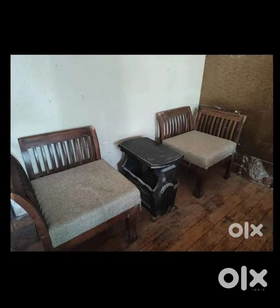 Strong Wooden Coffee Sofa Set With Table