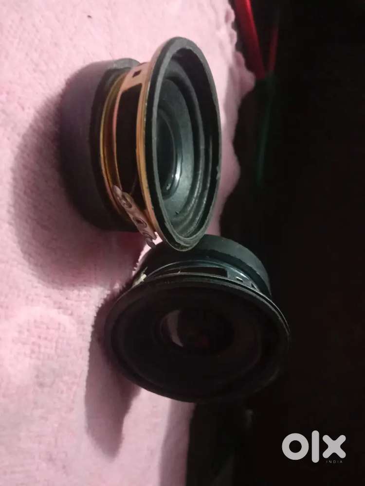 Compact full range speakers in good condition, ideal for DIY audio