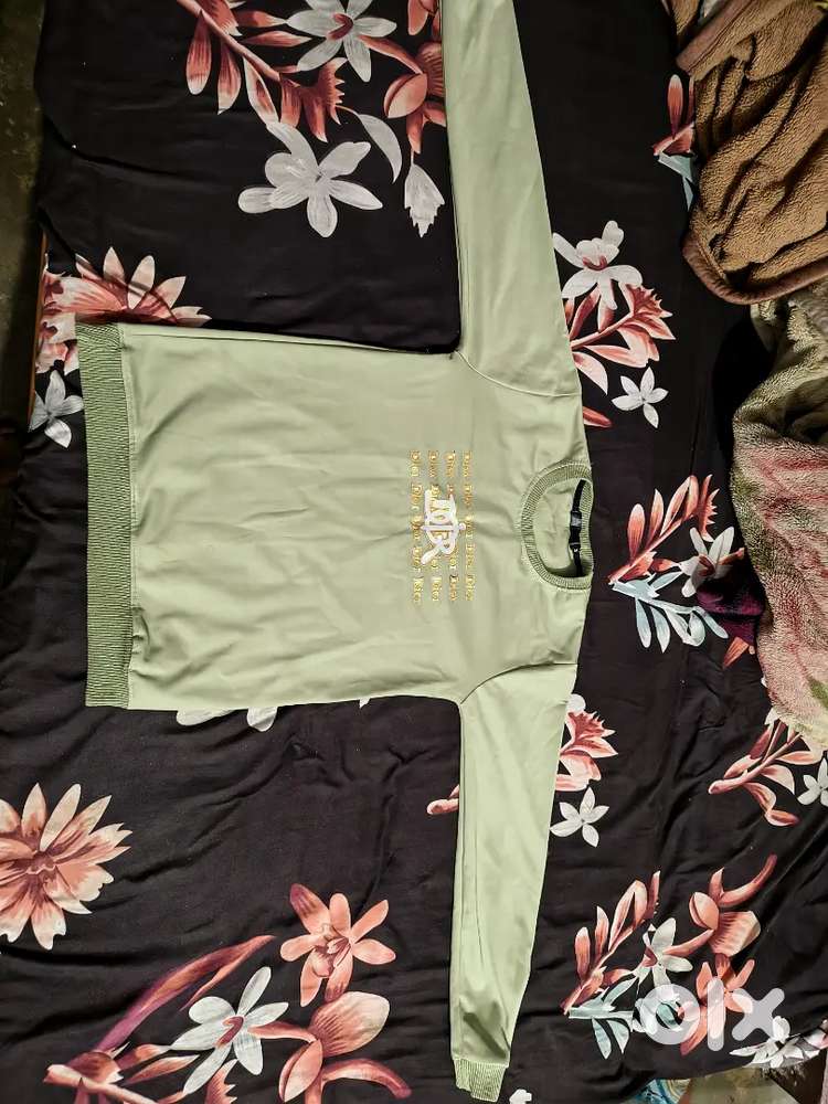 Sweatshirt for men m size second hand