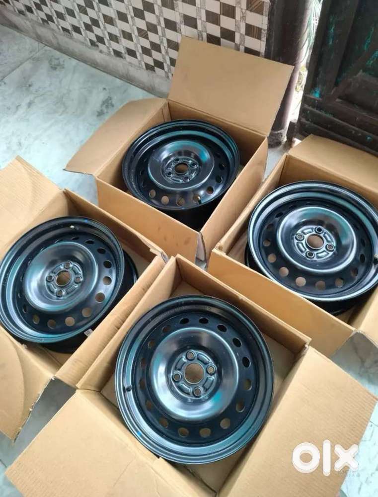 14 INCH DEZIRE STEEL RIMS BLACK WITHOUT WHEEL COVER