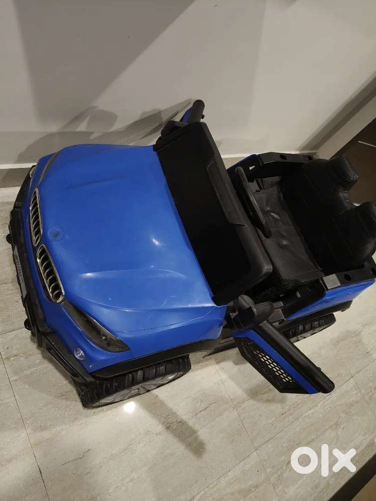 Kids toy car from Dubai