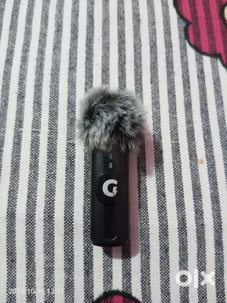 Genario wireless microphone