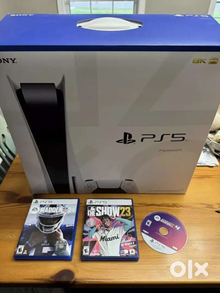 Sony PlayStation 5 Disc Edition 825GB Home Console - White