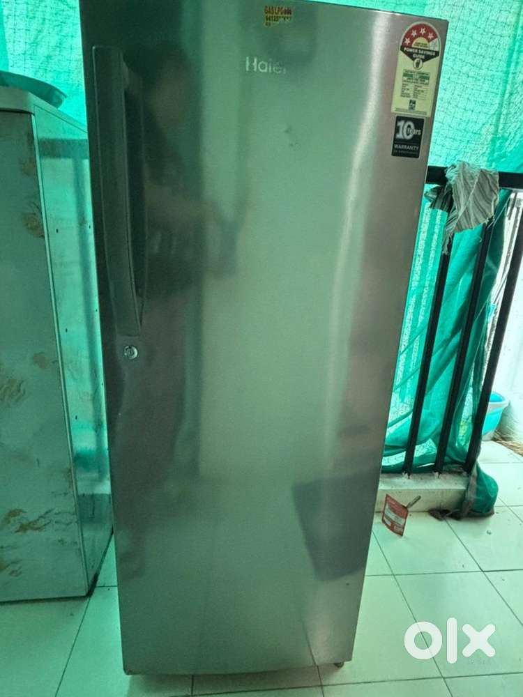 Haier 220L 4-star refrigerator excellent condition.