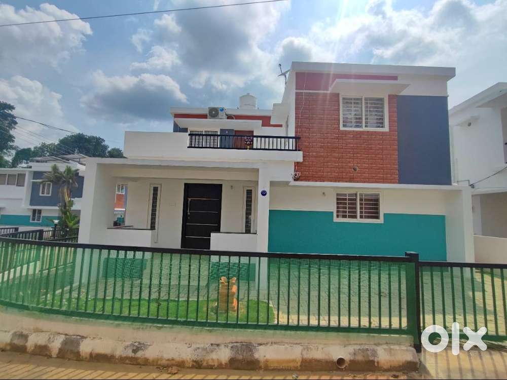 2.5km From National Highway - Brand Loo Independent House for sale
