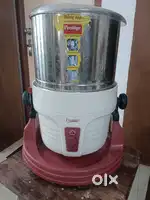Prestige 2 Litre tilting wet grinder sparingly used as good as new