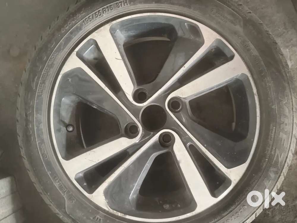 Tata altroz alloy wheel