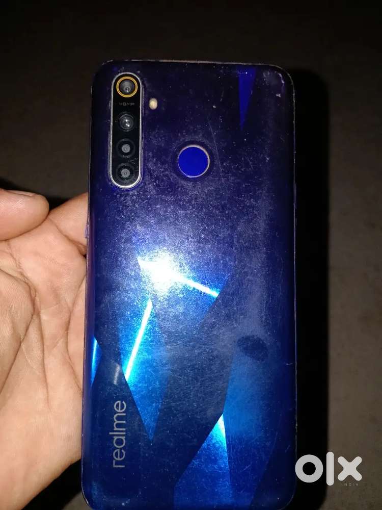 Realmi 5 pro mobile