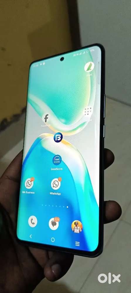 Vivo v25 pro .new phone 8/128 .ek v screch nahi hai