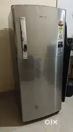 Selling my Whirlpool single door fridge in good condition