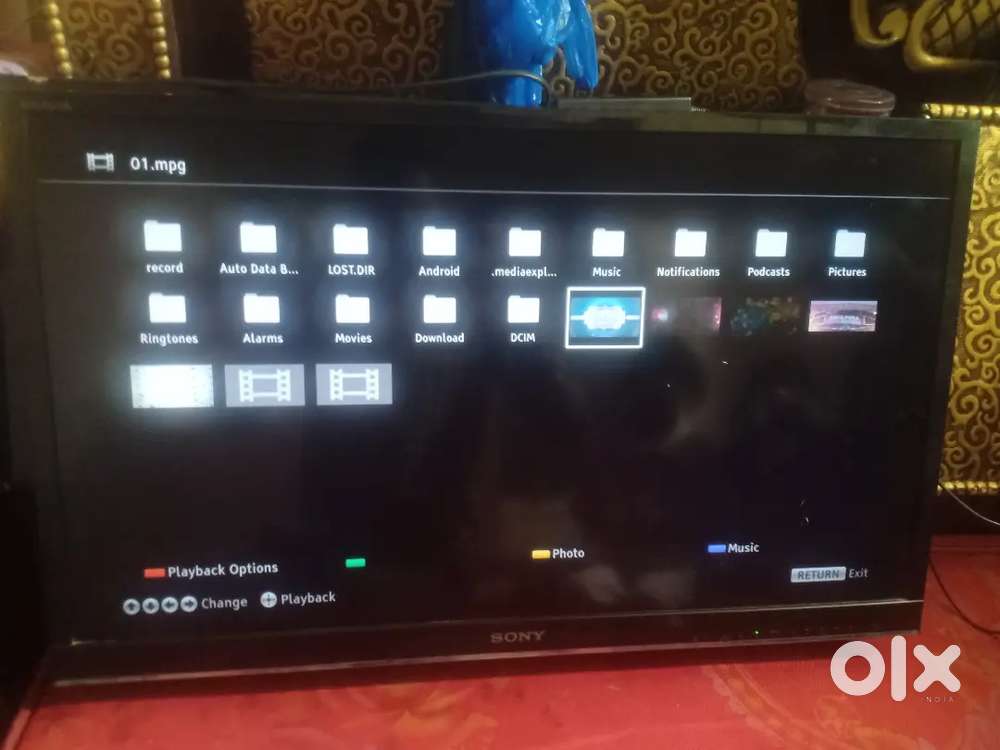 SONY 32INCH TV NEED CONDITION PENDIVE & USB SYSTEM AVAILABLE
