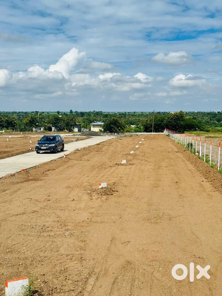 Plots in Shikrapur