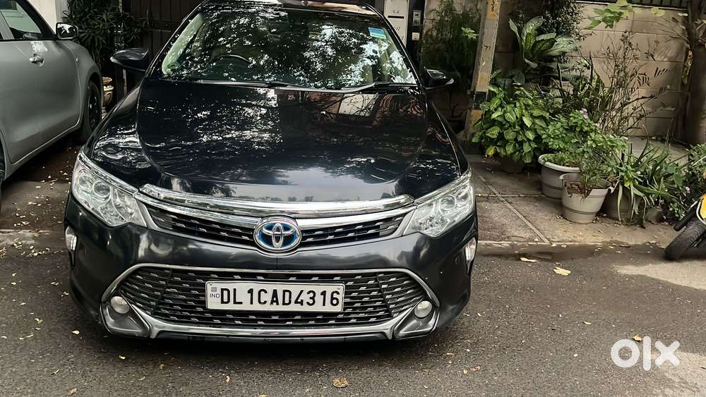 Toyota Camry 2.5 Hybrid, 2015, CNG & Hybrids