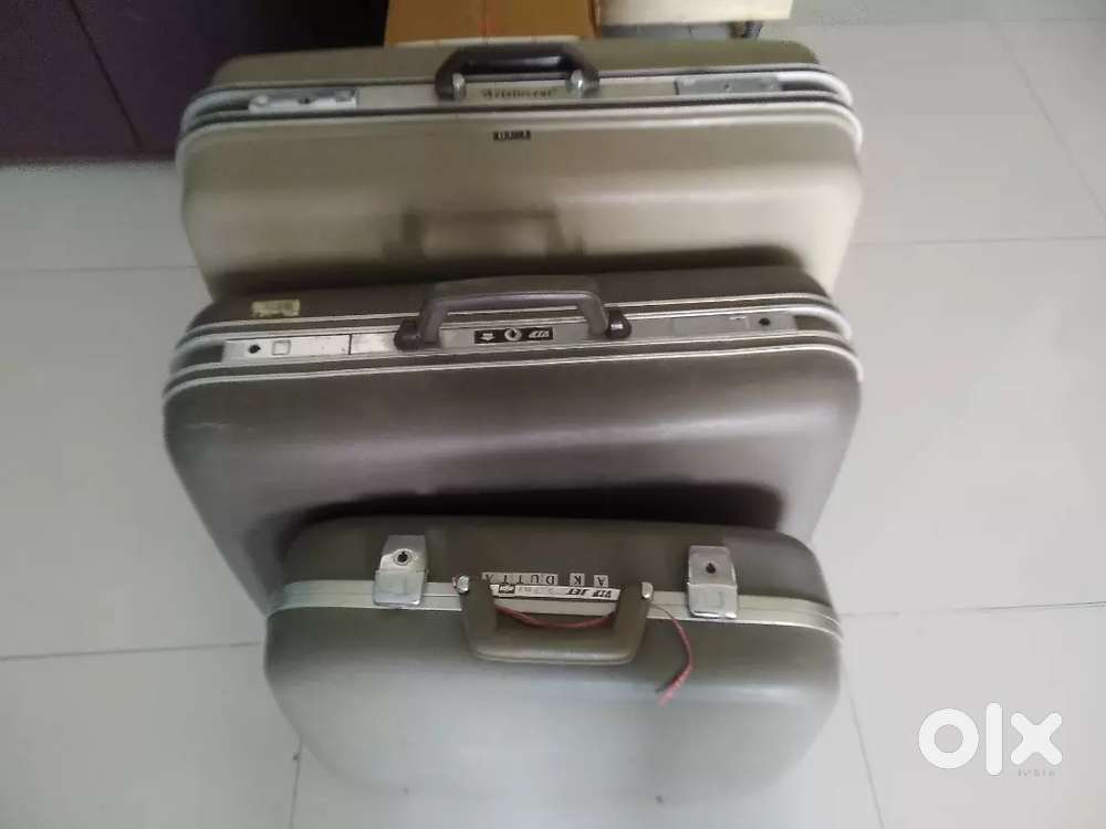 Suitcase VIP& Aristocrat (combo of 3 suitcase)