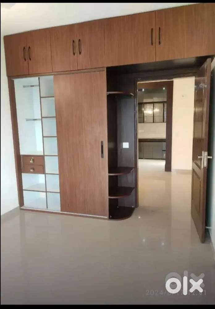 3bhk semi furnished corner flat omaxe waterscape gomti nagar vistar