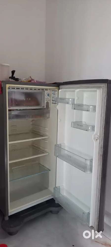 Selling well-maintained refrigerator. Price ₹8K slightly negotiable.