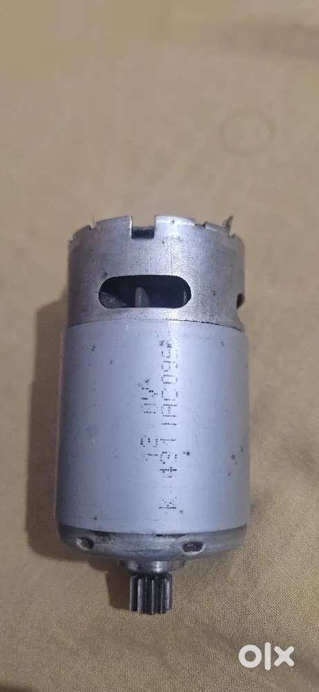 Cordless drill motor