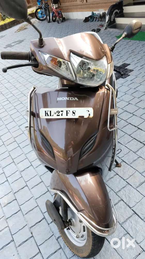 16000 km only good condition. Single use new amaron battery, .