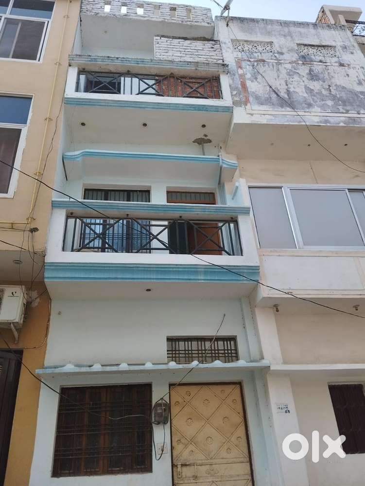 Spacious 1 bhk flat available in Ruchi khand aashiyana