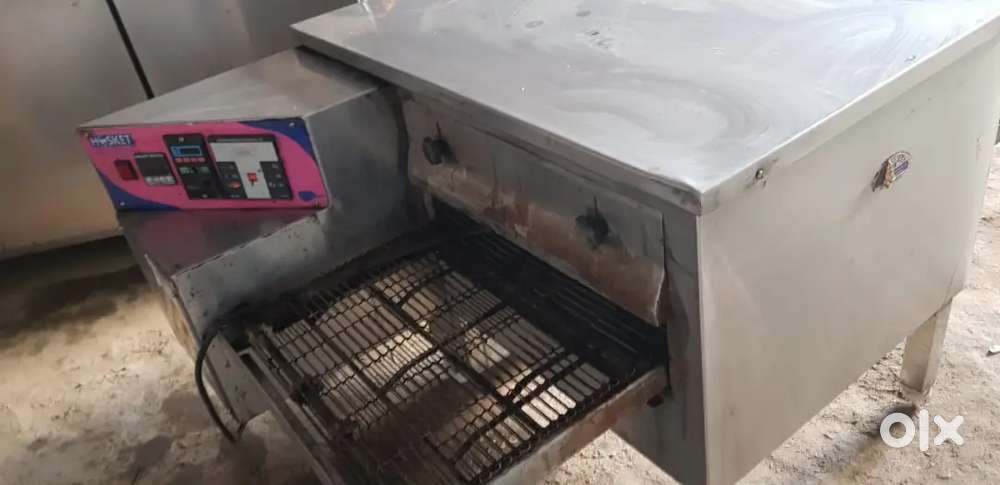 Pizza oven conveyer belt like dominos