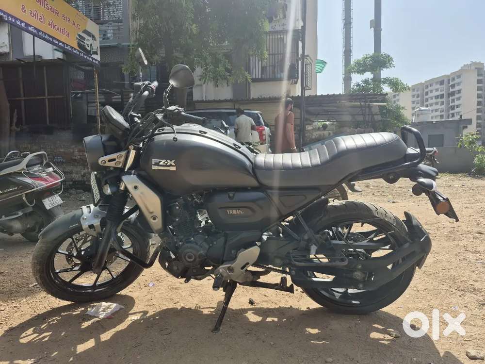 Yamaha FZX