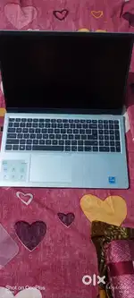 Dell Inspiron 15 3520 core i3