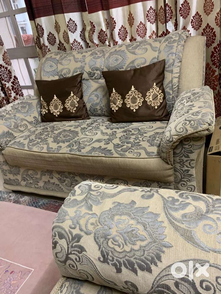 5 seater sofa set 3+2