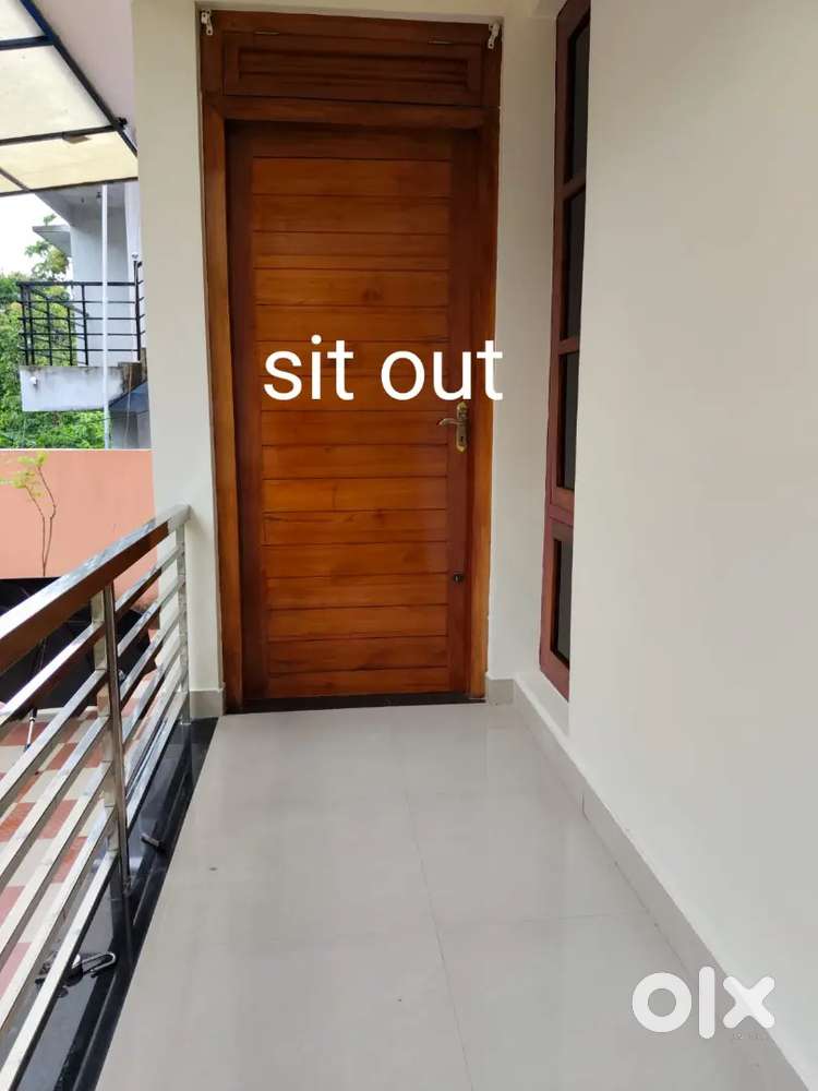 Shasthamangalam, kanjirampara getha hospital road  house for rent.