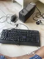 Ups keyboars mouse and camera