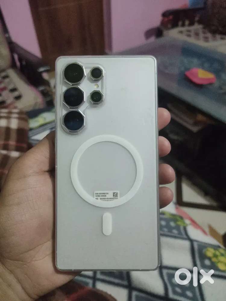2 month old only  Samsung galaxy S25 ultra