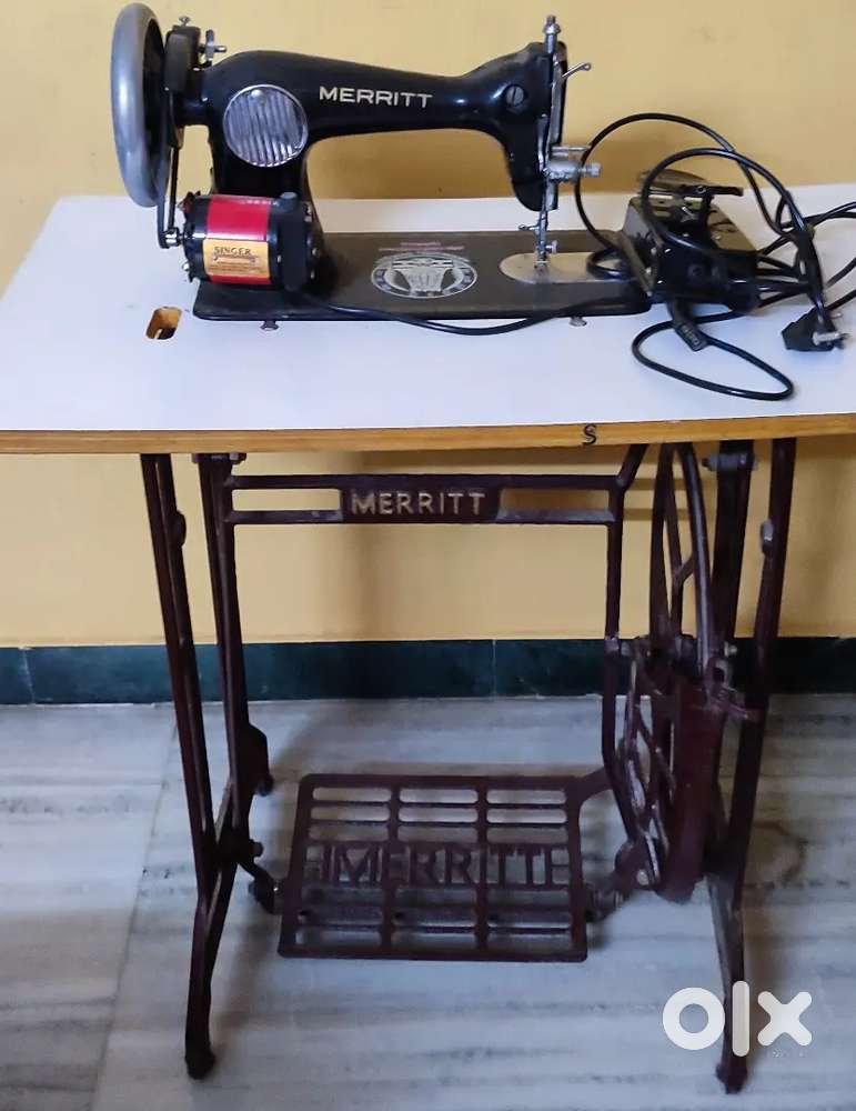 Sewing machine, Motor pedal, table, cover