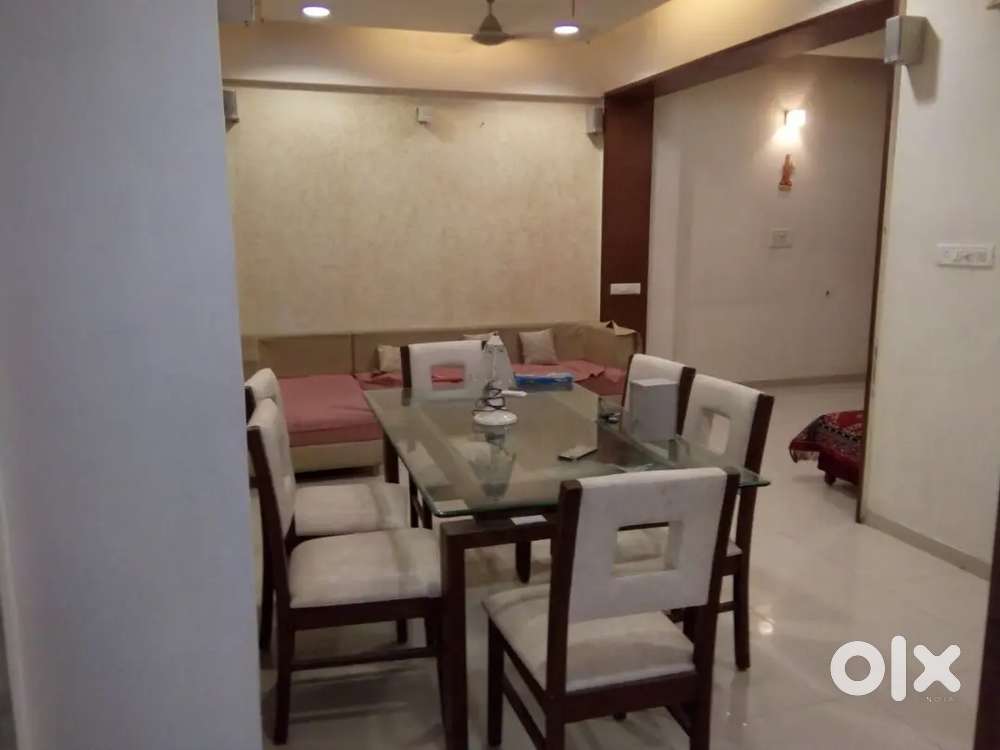 Paldi 3.5BHK Semi Furnished Flat For Rent In Paldi