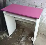 Simple table with keyboard tray
