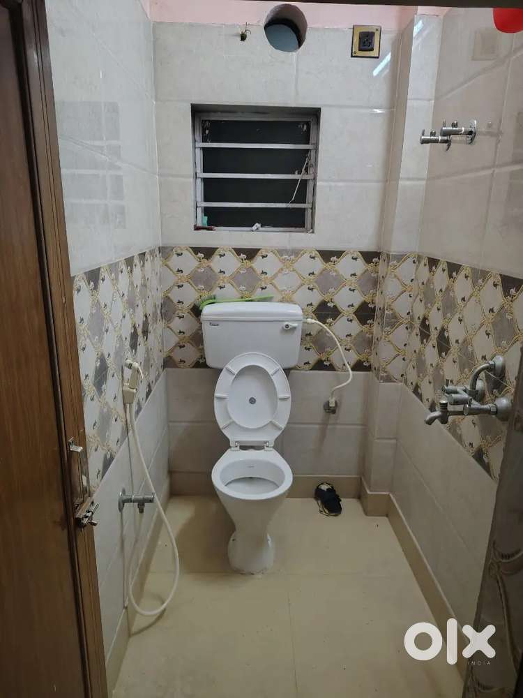 Metro walking distance apartment