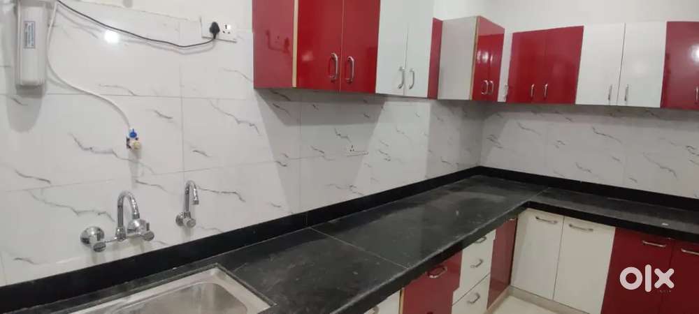 3 BHK for rent, modular kitchen,Lift facility,