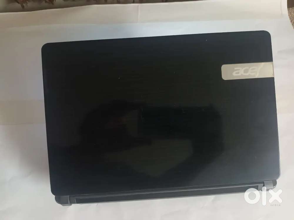 Acer Aspire One D271 mini laptop